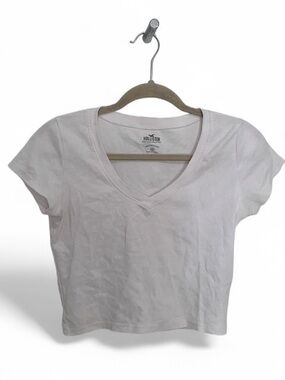 Hollister Must Have Collectiond Soft White V-Neck Cropped Tee Shirt
